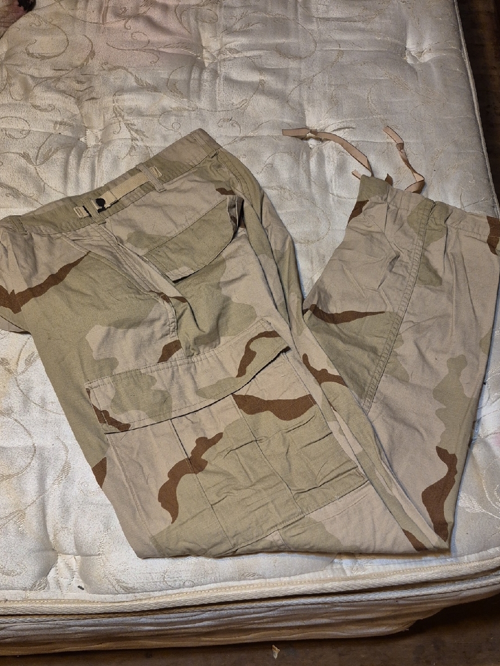 Men's Desert Camo Cargo Pants - Tan/Light Brown Army Pants Military